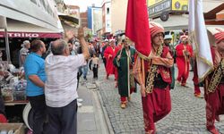 Mehteran takımını gören adam adeta çocuklar gibi sevindi