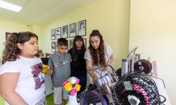 Mersin'de öğrenciler Rubik Küp çözen robot tasarladı