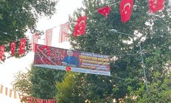 MESOB, Filenin Sultanları ve Üstündağ'ı Pankartla Kutladı