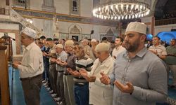 Mevlid Kandili'nde Yozgat'ta dualar Çapanoğlu Camii'nde yapıldı