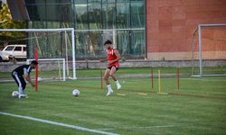 Miguel Cardoso, Takımdan Ayrı Antrenman Yapıyor