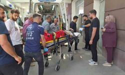 Motosiklet ve otomobil çarpıştı: 1 kişi ağır yaralı