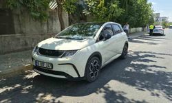 Motosiklet ve otomobil çarpıştı: 1 Kişi yaralandı