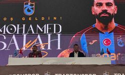 Muhammed Salah Trabzonspor'da Taraftar Karşısında İmza Attı
