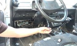 Muhtarın aracında bıçak bulundu, elektrik kabloları kesildi