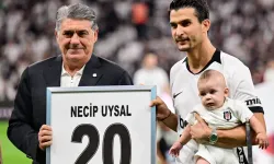 Beşiktaş’ta bir dönem kapandı: Necip Uysal gözyaşlarıyla veda etti