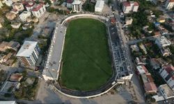 Osmaniye 7 Ocak Stadyumu'ndaki Yenileme Çalışmaları İlerliyor