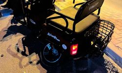 Otomobil ve üç tekerlekli motosiklet çarpıştı: 2 yaralı