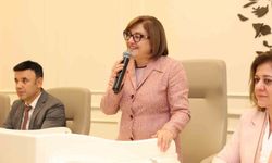 Şahin, Bosna Hersek'i ziyaret eden gençleri konuk etti