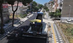 Salihli'de 4 Caddeye Sıcak Asfalt Yenilemesi