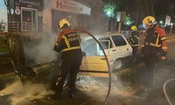 Seyir halindeki otomobilde yangın: Araç kullanılamaz hale geldi