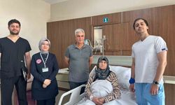 Siirt'te revizyon diz protezi ameliyatı başarıyla yapıldı