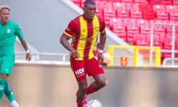Sinclair Armstrong, Göztepe taraftarından tam puan aldı