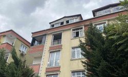 Sultangazi'de çocuk odasında çıkan yangın daireyi tehdit etti: Bina boşaltıldı