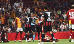 Süper Lig'de sezonun ilk kırmızı kartı Kyziridis'e verildi