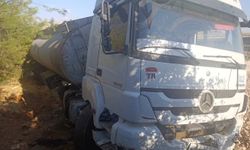 Tanker, gelin konvoyuna çarpmamak için yoldan çıktı