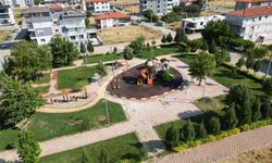 Tavas'taki parklar çocuklar için yenileniyor