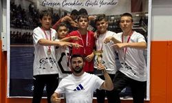Tavşanlı güreş takımı U 15'lerde Sakarya'da şampiyon oldu