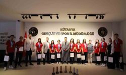 Tavşanlı Sporcuları 7 Kupa ve 19 Derece ile Gururlandırdı