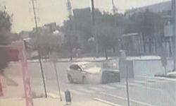 Ters yönden gelen araçla çarpışma: 2 yaralı, kaza anı kamerada