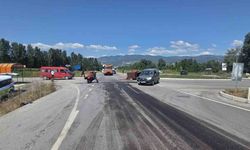 Tokat'ta traktör ile ticari araç çarpıştı: 1 ağır, 5 yaralı