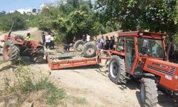 Traktör devrildi: 1 kişi hayatını kaybetti, 7 yaralı