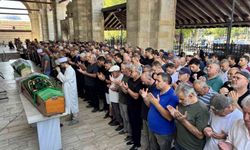 Traktör kazasında hayatını kaybeden çift toprağa verildi