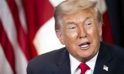 Trump, Kanada'ya Uygulanan Gümrük Vergilerini Üç Gün Askıya Aldı