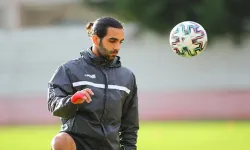 Kerem Aktürkoğlu Uğurcan Yazğılı ile çarpıştı! Kafa travması geçirdi