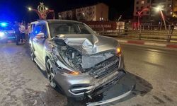 Uşak'ta otomobil kazası: 6 yaralı, 2'si çocuk