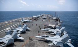 USS George Washington uçak gemisi Orta Doğu'ya gönderildi