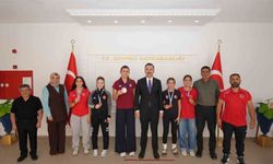 Üzümlü Güreşçilerinden Kaymakam Hökelekli'ye Teşekkür Ziyareti