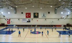 Voleybola ilgi artıyor, minik sporcular yeteneklerini geliştiriyor