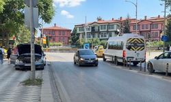 Yabancı plakalı aracın motor yağı yolu kayganlaştırdı