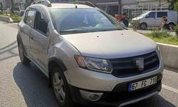Yaya geçidinde otomobil çarpan yaşlı adam hayatını kaybetti
