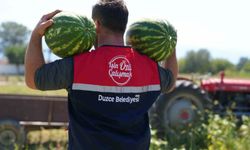 Yerli karpuzlar ihtiyaç sahiplerine ulaştı