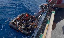 Yunan sahil güvenliği, 16 düzensiz göçmeni Türk karasularına itti