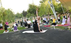 Yunusemre Belediyespor, kadınlar için yoga etkinliği düzenledi