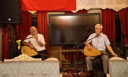 Yunusemre'de müzik ve şiir şöleni yaşandı