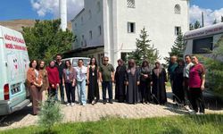 Yurtbaşı Mahallesi'nde Sağlık Ekipleri Vatandaşlarla Buluştu
