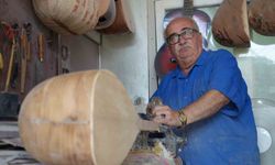 36 Yıldır Üretiyor, Ama Bağlama Çalamıyor