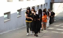 Adana'da Fuhuş Operasyonu: 17 Kişi Tutuklandı