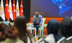 AK Parti İstanbul Gençlik Kolları'ndan Yenilikçi Diplomasi Atölyesi