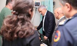 Akçakoca'daki kazada yaralananları Vali Makas ziyaret etti