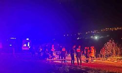 Alkollü Tır Sürücüsü Ters Şeritte Motosiklete Çarptı: 2 Genç Hayatını Kaybetti