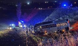 Amasya'da Yolcu Otobüsü Devrildi: 24 Kişi Yaralı