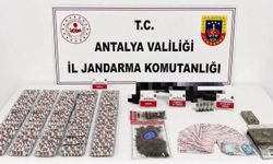 Antalya'da Uyuşturucu Operasyonu: 6,8 Kilo Skunk ve Çok Sayıda Malzeme Ele Geçirildi