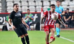 Antalyaspor, Vanspor FK'yı 3-0 ile Geçti