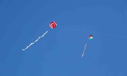 Ardahan'da Umut Uçurtmaları Gazze İçin Gökyüzünde Süzüldü