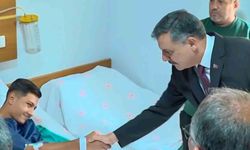 Bakanlar Tekin ve Çiftçi, Yaralı Öğrencileri Hastanede Ziyaret Etti